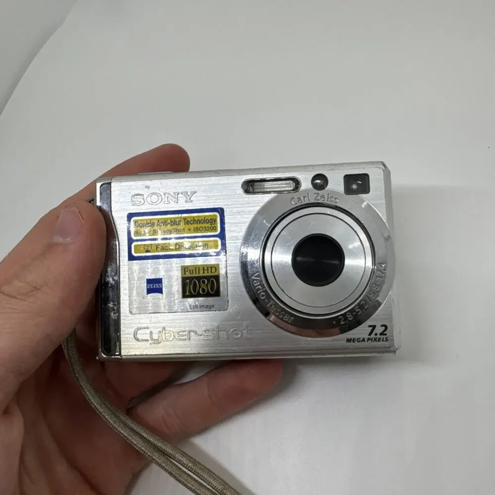 Sony Cybershot DSC-W80 7.2 MP Digital Camera + Battery NO CHARGER Tested WORKS